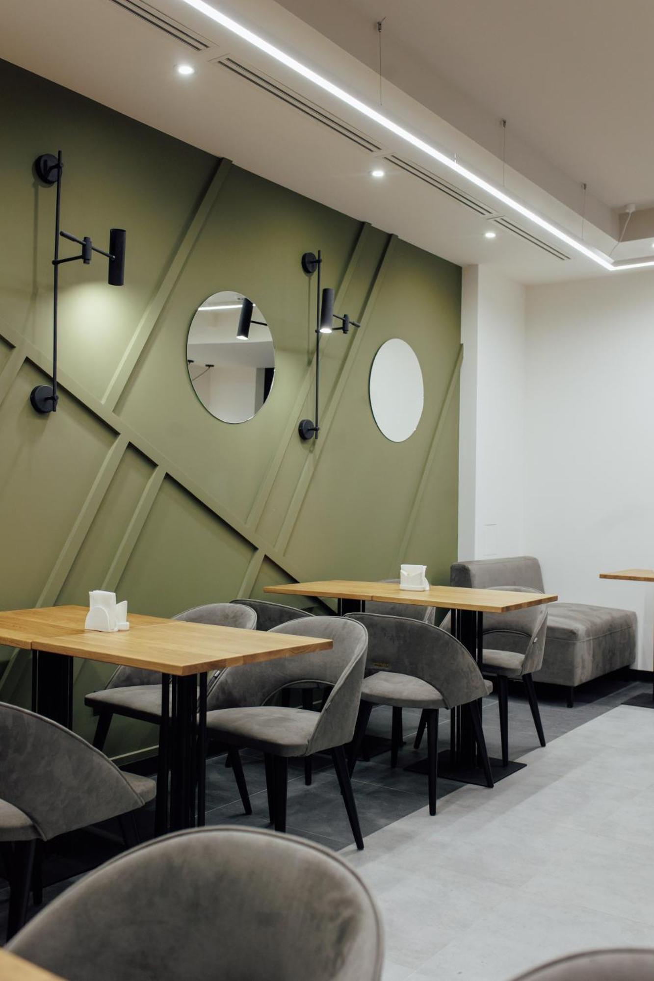 Select Hotel Lviv Exterior photo
