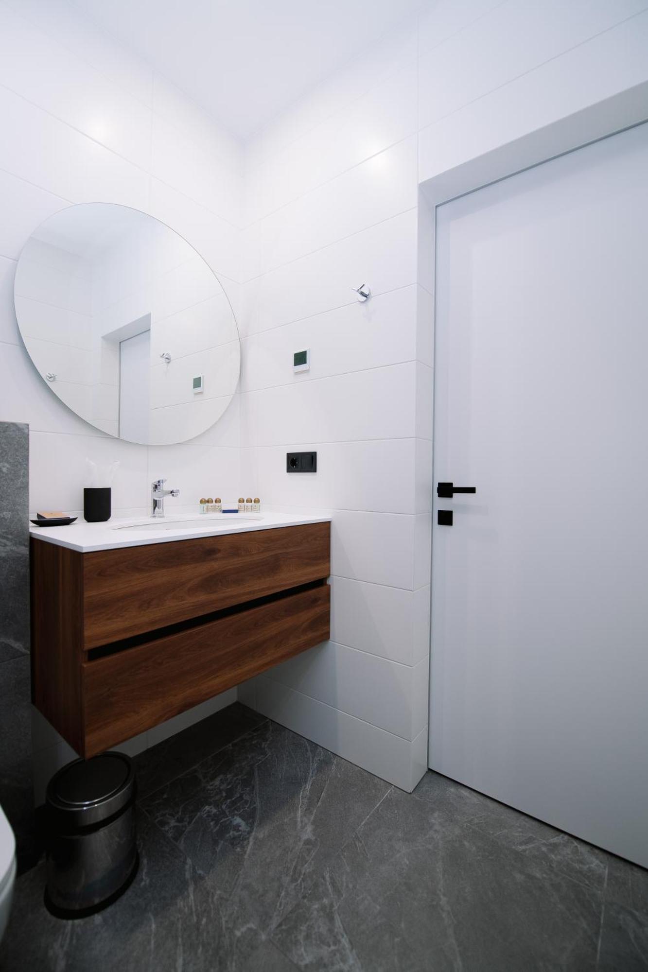 Select Hotel Lviv Exterior photo